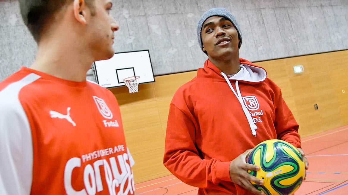 Douglas Costa